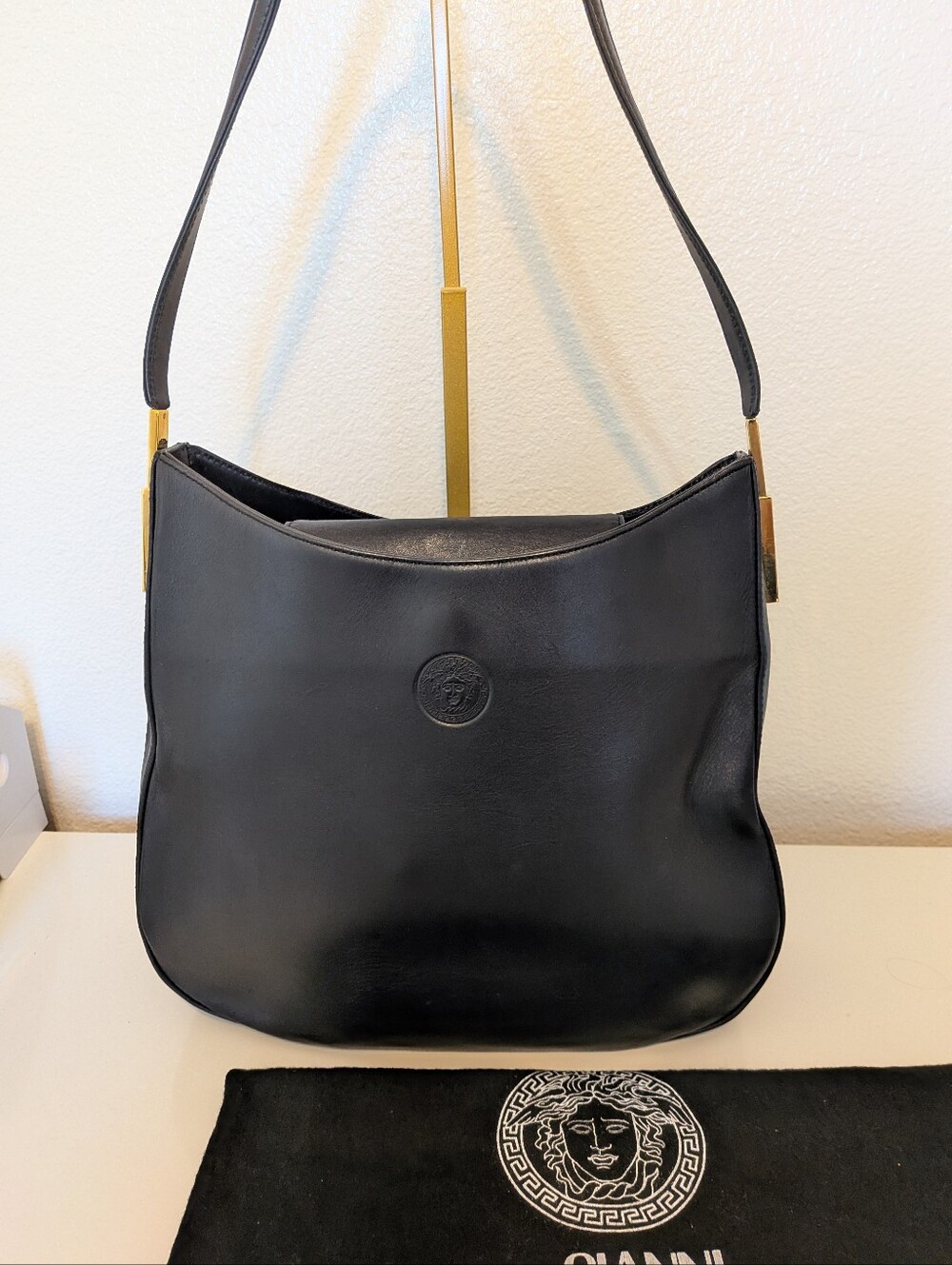 Giani Versace Vintage Black Leather Medusa Shoulder Bag Iconic Classic EUC